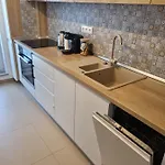Luxury Central Self Check-in 아파트